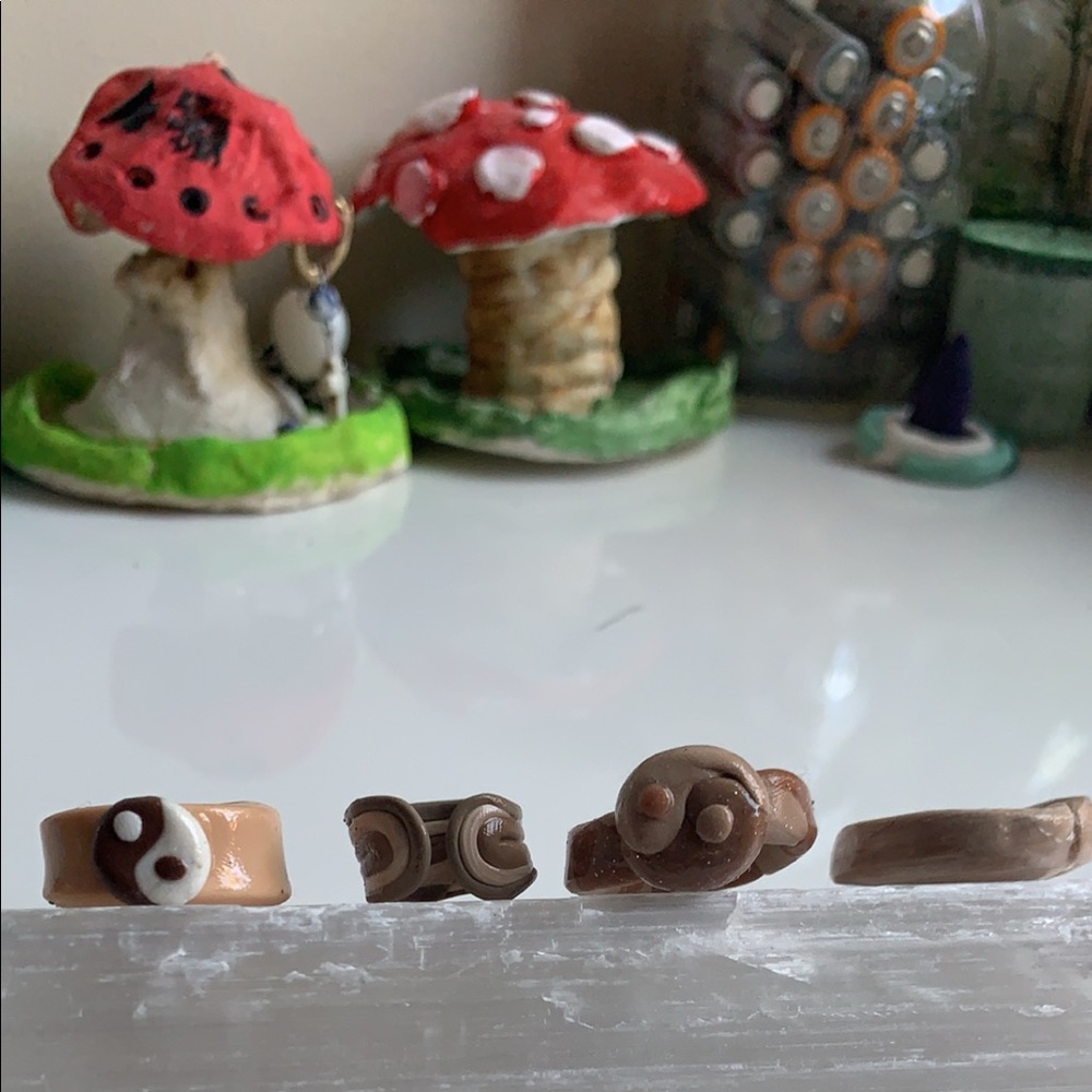 Brown random ring set